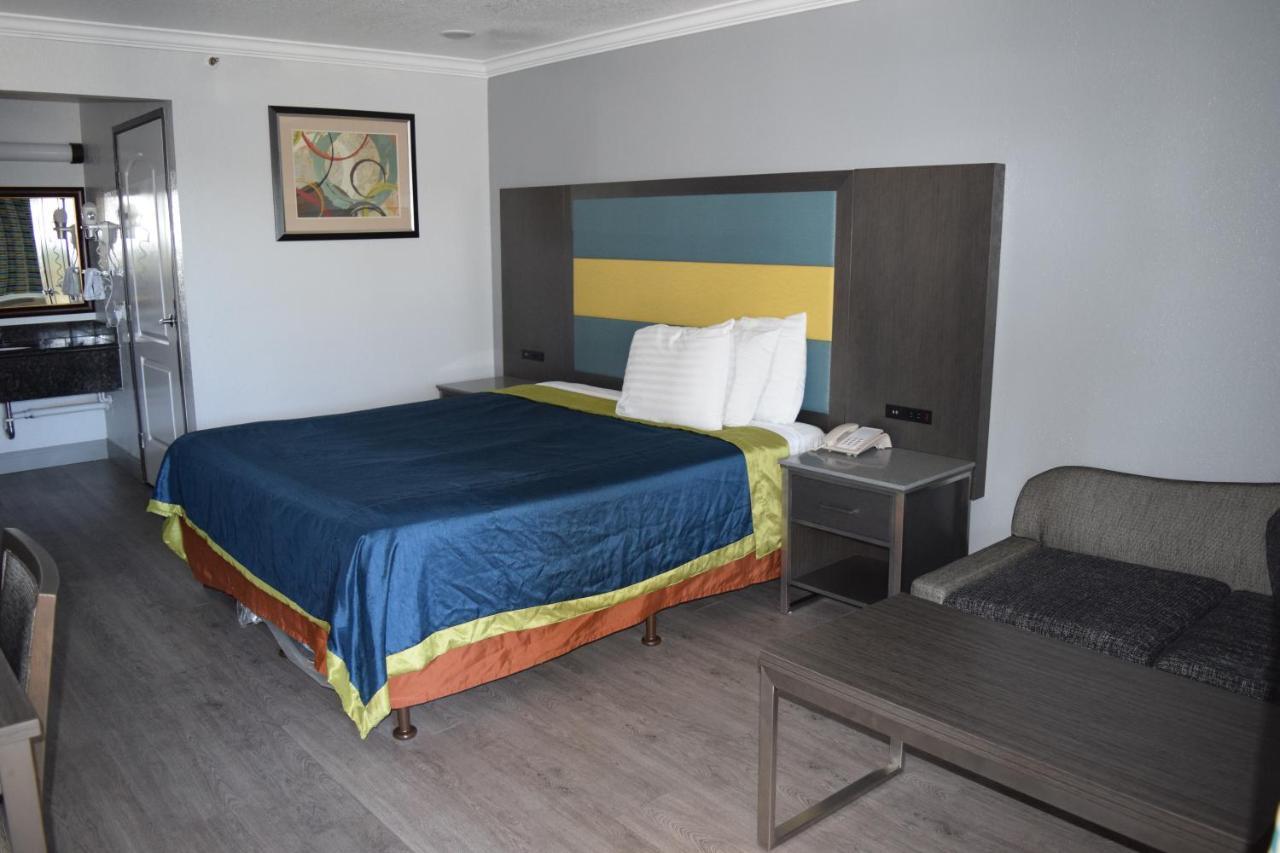 לה פואנטה Budget Inn מראה חיצוני תמונה