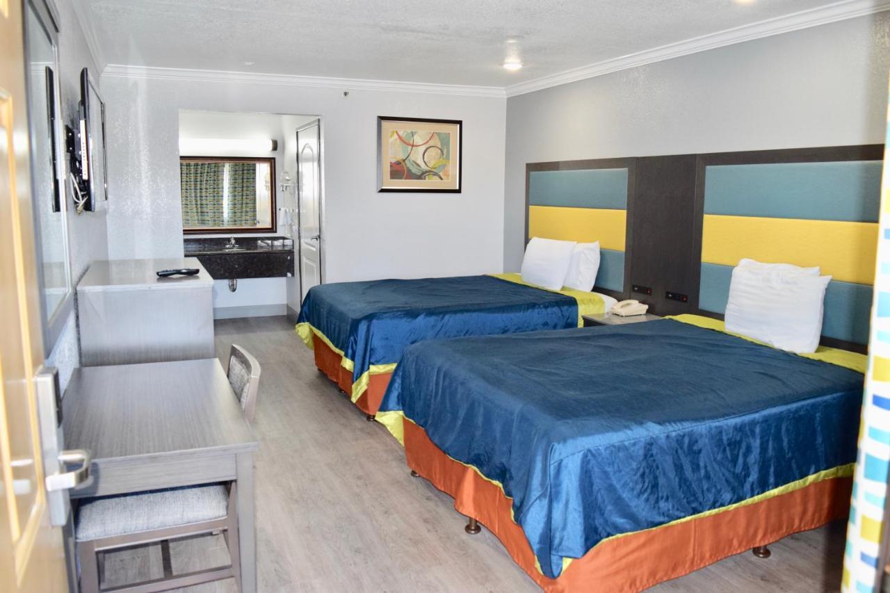 לה פואנטה Budget Inn מראה חיצוני תמונה