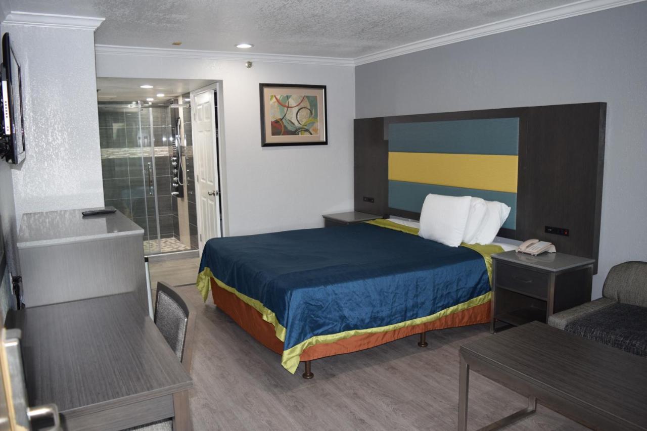 לה פואנטה Budget Inn מראה חיצוני תמונה